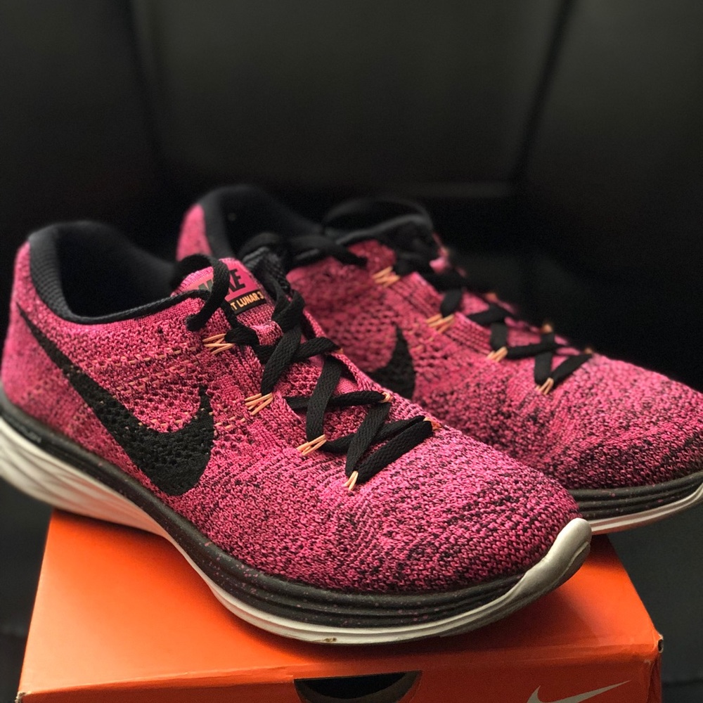 review nike flyknit lunar 3